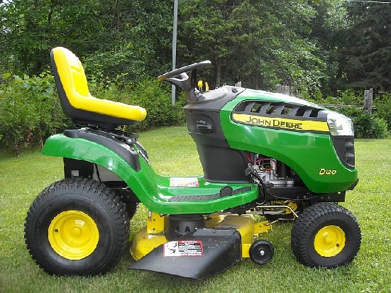 John Deere D120 Review by RayFromOntario - TractorByNet.com