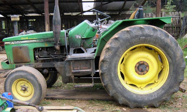 TractorData.com John Deere 2300 tractor photos information