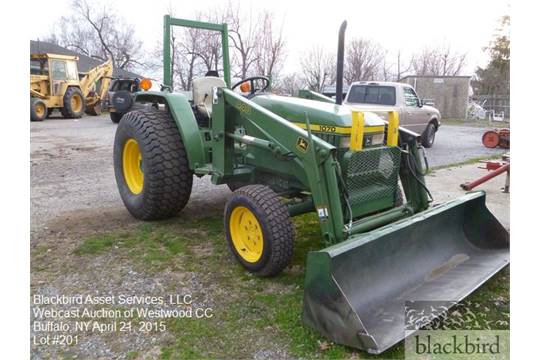 John Deere 1070 tractor with front bucket model 440, turf ...