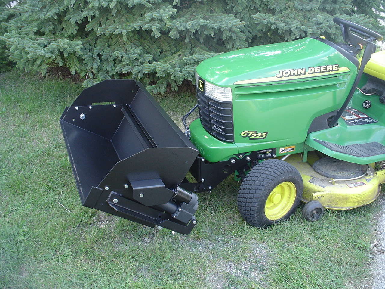 Johnny Bucket Jr. Craftsman Lawn and Yard Tractors
