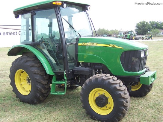 John Deere 5225 Tractors - Utility (40-100hp) - John Deere ...