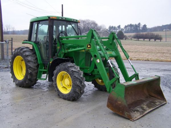 190: John Deere 6410 4x4 Farm Tractor Cab and Loader : Lot 190