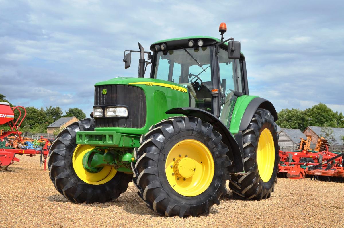 John Deere 6920 Tractor (8949) | Ellis Machinery