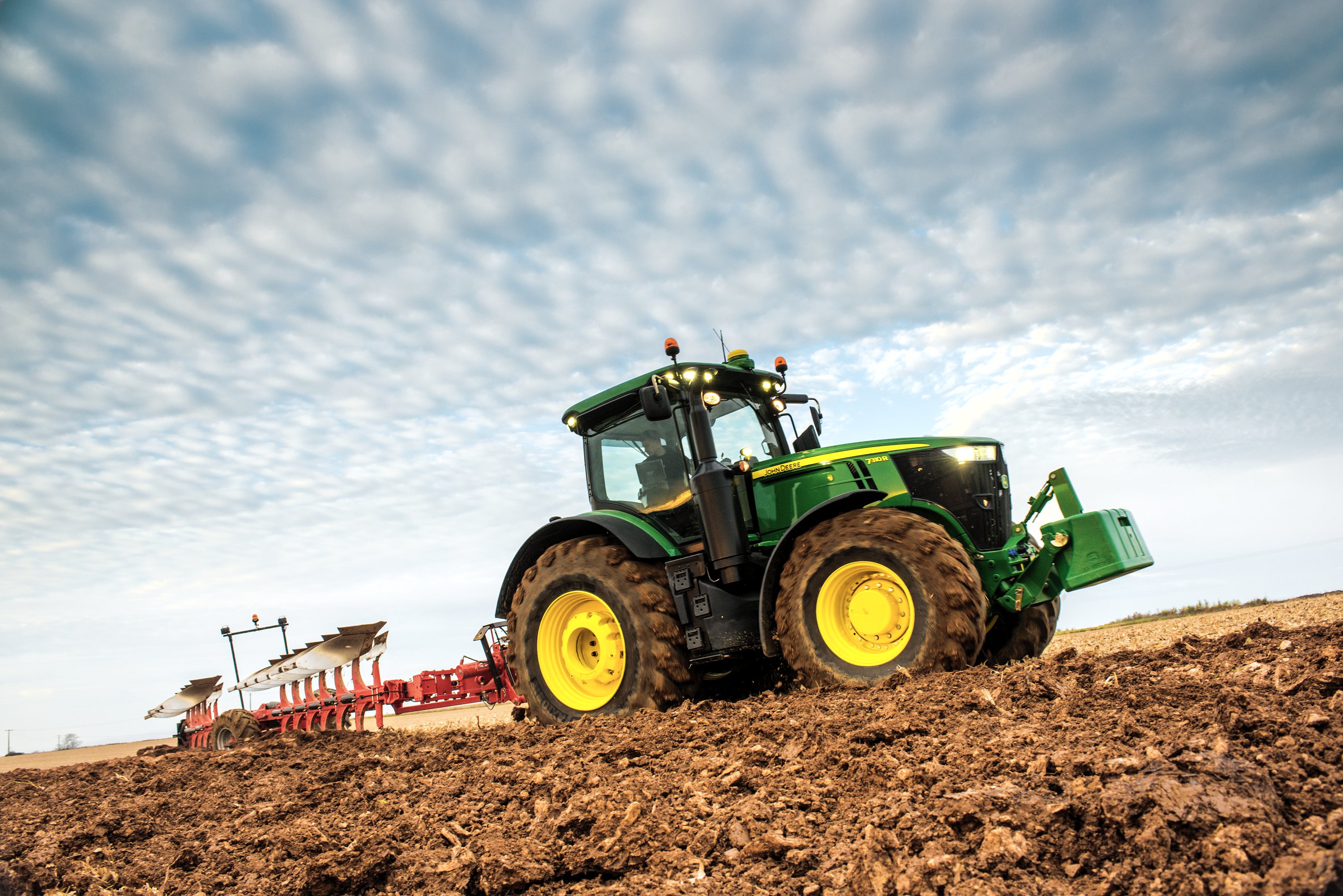 John Deere 7310R tractor