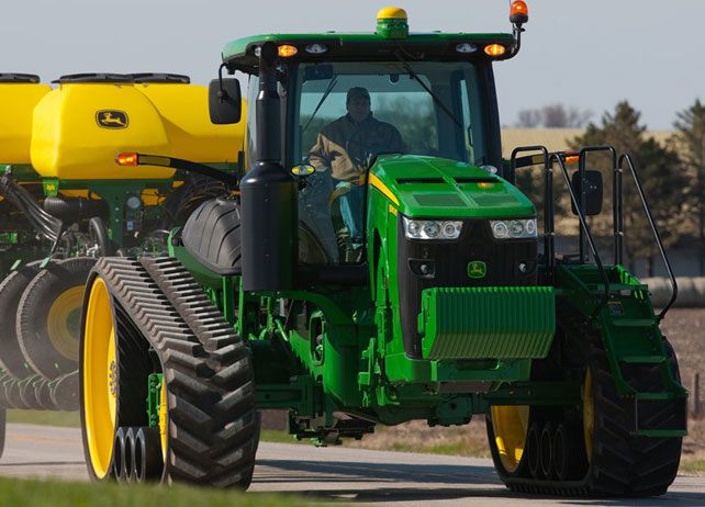 8370RT Tractor | 8R/8RT Series Row-Crop Tractors | John ...