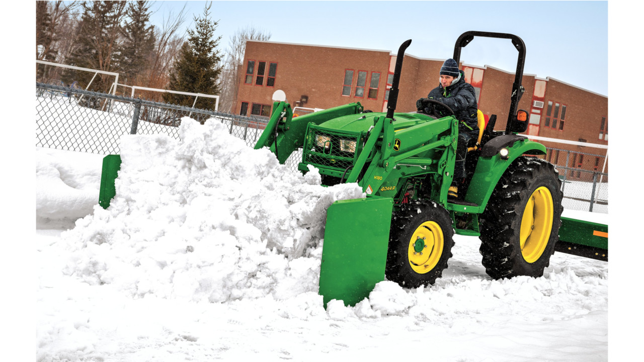 John Deere 4044R Compact Utility Tractor | Green Industry Pros