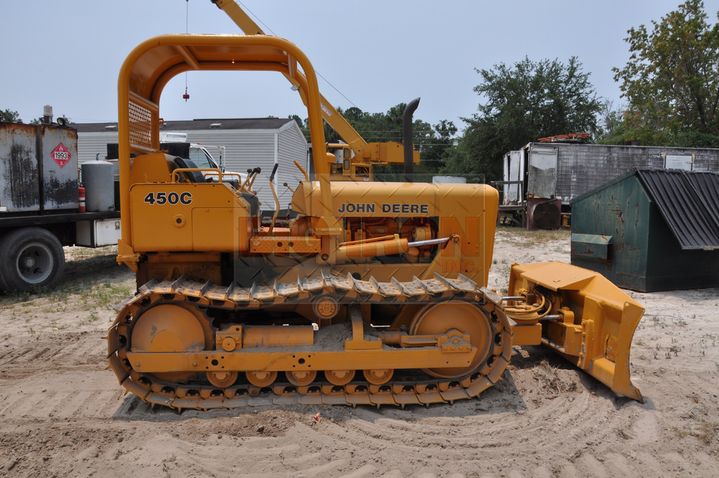 1983 John Deere 450C (6) | This John Deere dozer is for ...