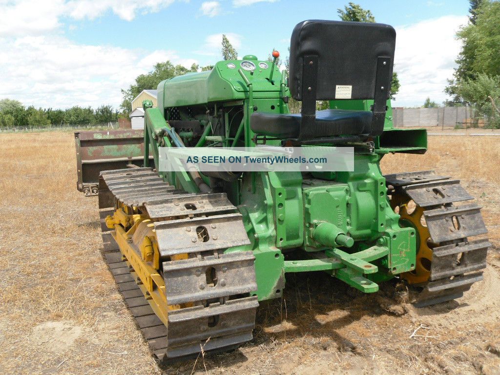 John Deere 1010 Crawler Dozer