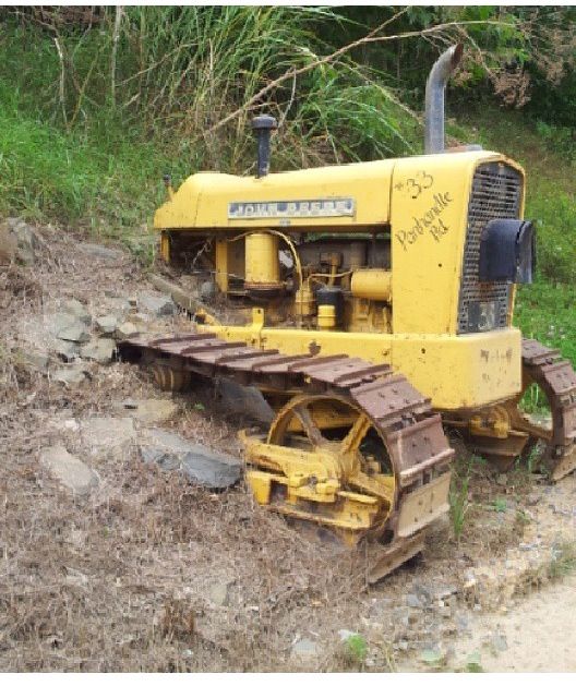 John Deere 1010/2010 crawler mailbox Abandoned tractor | JD construction equipment | Pinterest ...