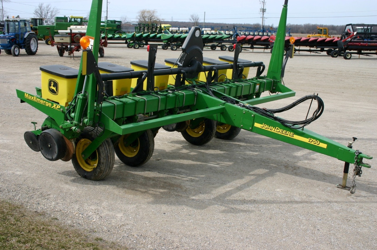 John Deere 1750 6 row corn planter Planter For Sale | AgDealer.com