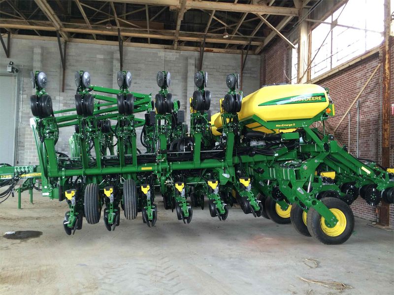 2015 John Deere 1795 Planters/Row Units for Sale | Fastline