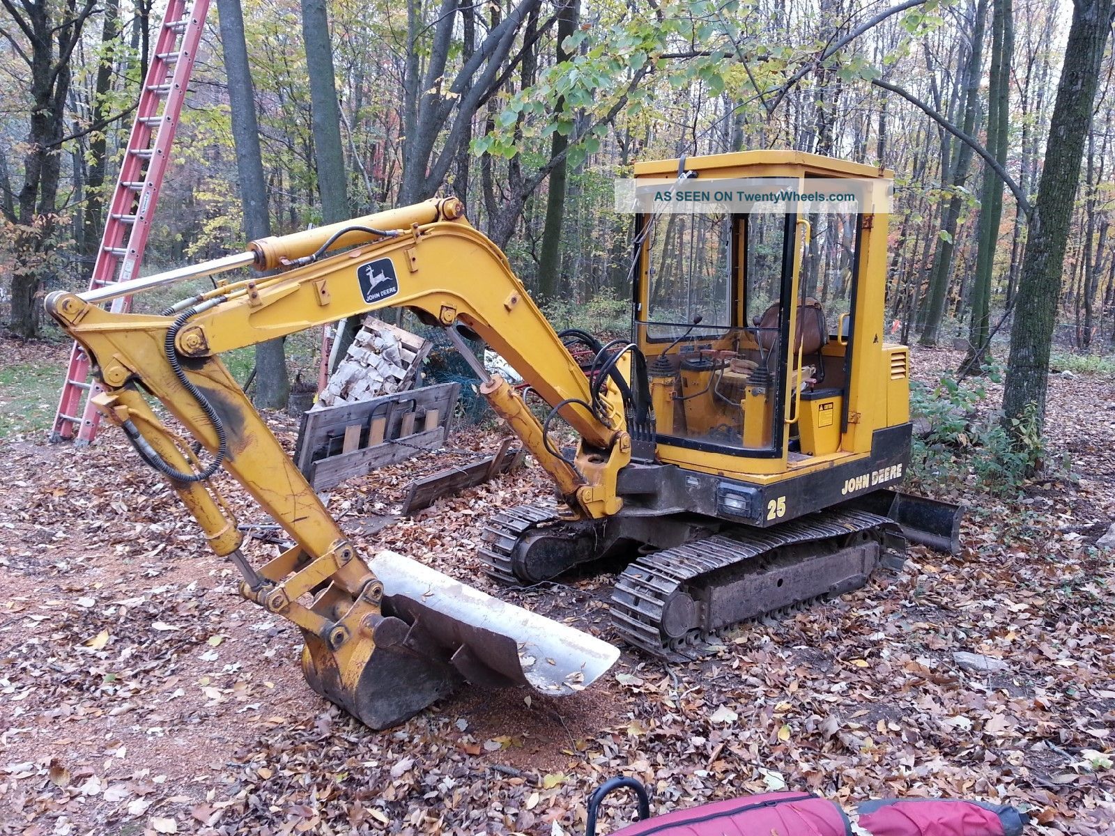 John Deere Excavator 25