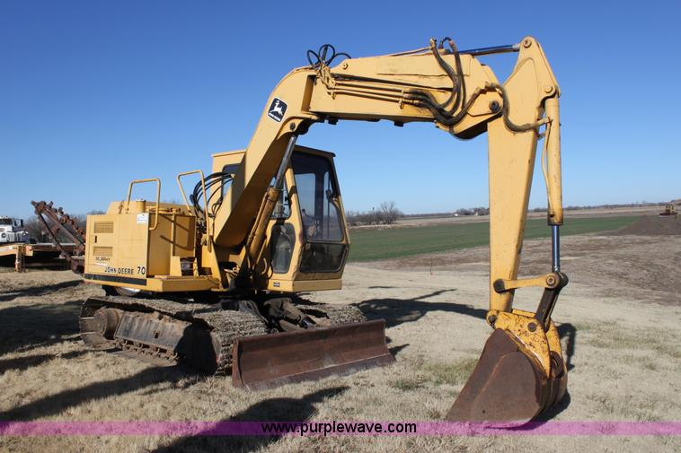 1987 John Deere 70 excavator | no-reserve auction on ...