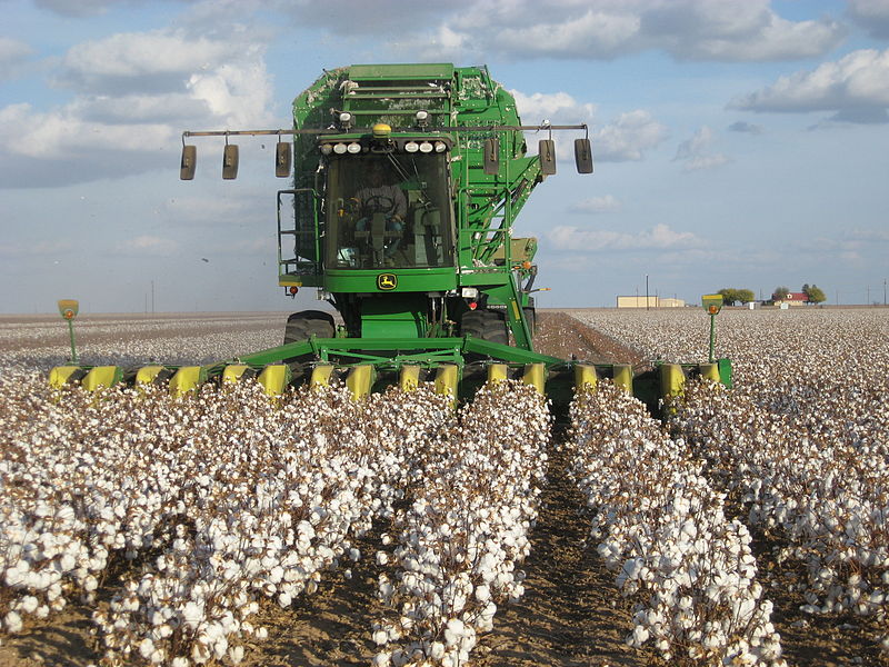 File:John Deere cotton harvester kv02.jpg - Wikipedia