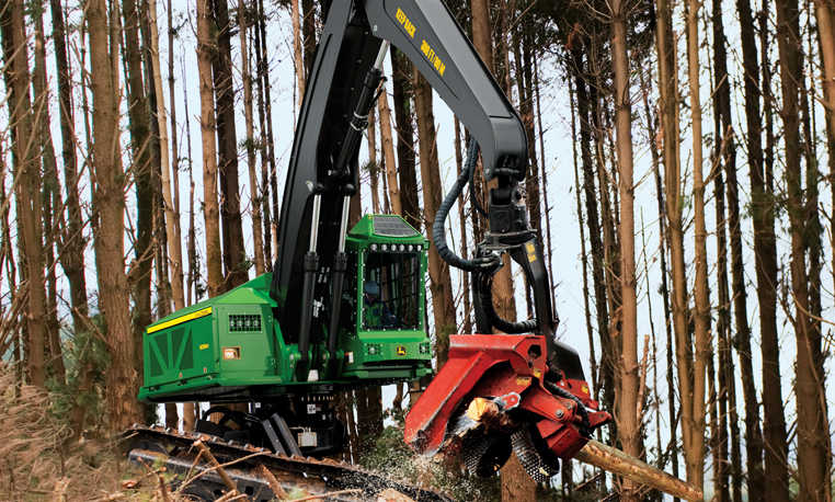 Tracked and Wheeled Harvesters | John Deere AU