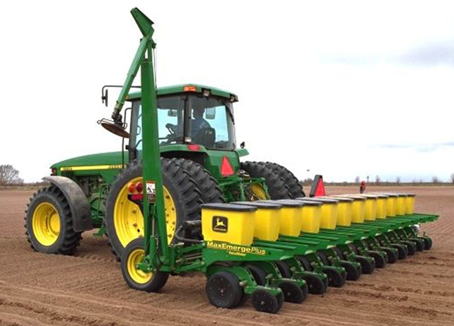 1735 Planter Integral Planters Planters Planting & Seeding JohnDeere ...