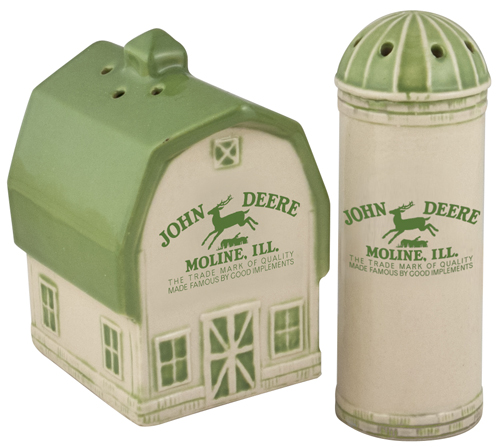 ... Deere Housewares > John Deere Vintage Logo Salt and Pepper Shaker Set