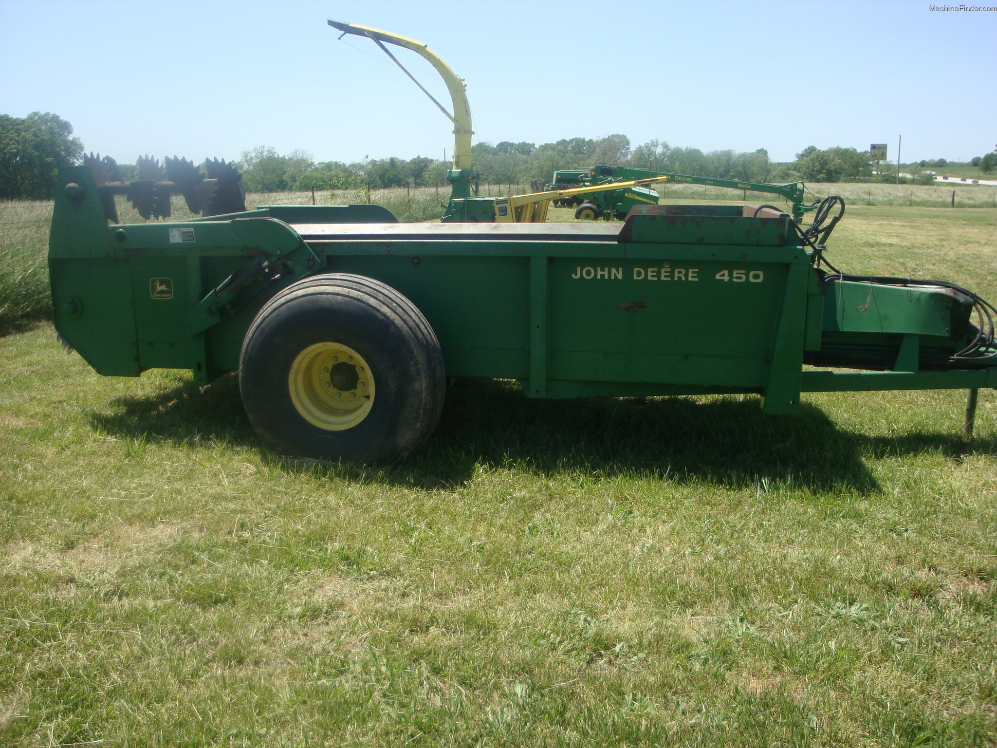 John Deere 450 Spreaders - Fertilizer & Manure - John Deere ...