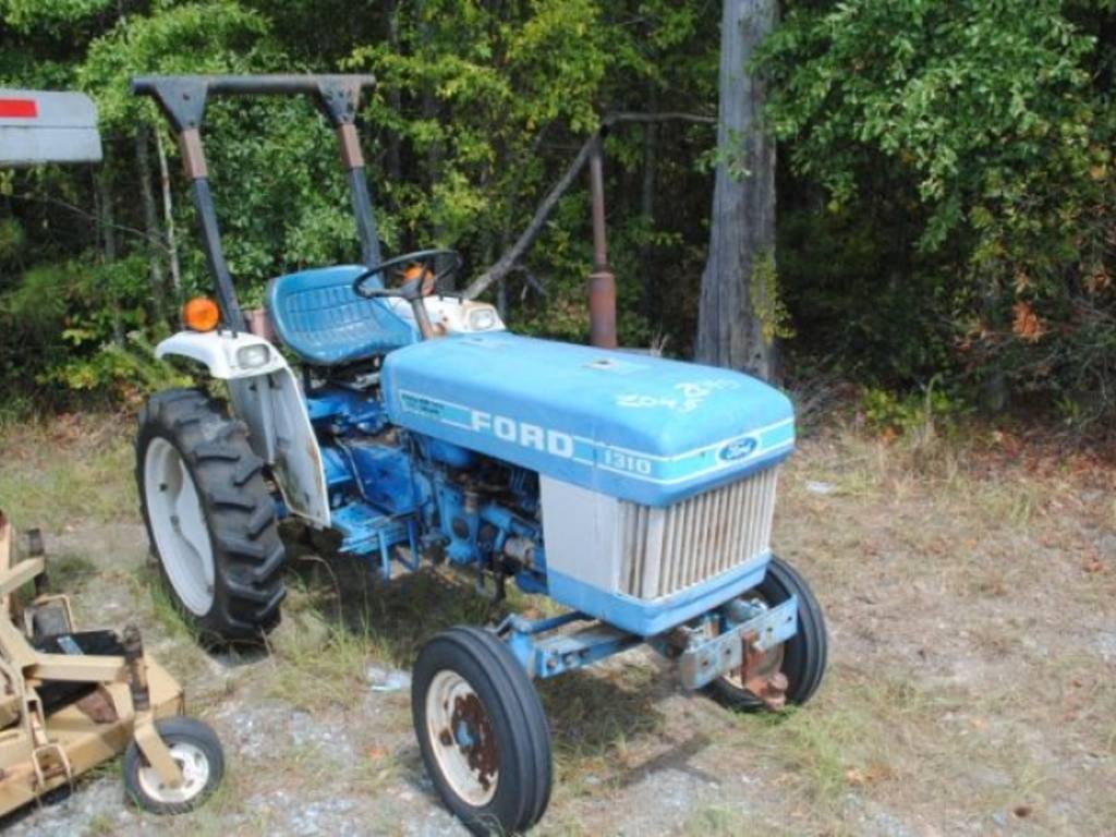 Ford 1310 Tractor Model AE312A