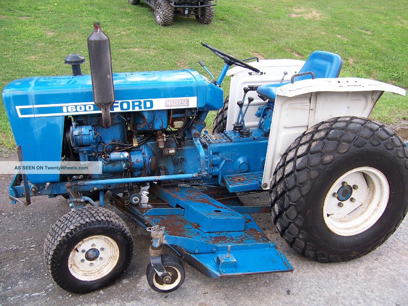 Ford 1600 Tractor Mower Tractors photo