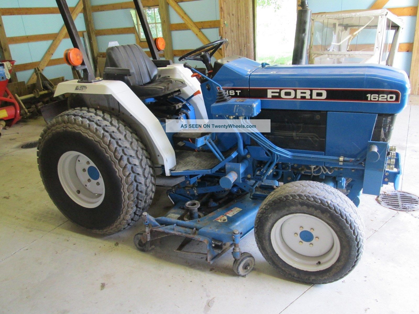 Ford 1620 Tractor Hst 4wd Tractors photo