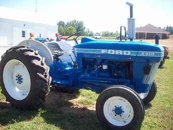 Used Farm Tractors for Sale: 1984 Ford 2310 Diesel Tractor (2010-09-01 ...