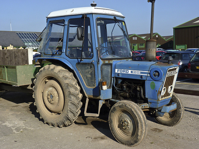 Ford 4100 tractor, Myerscough College, Bilsborrow | Flickr - Photo ...