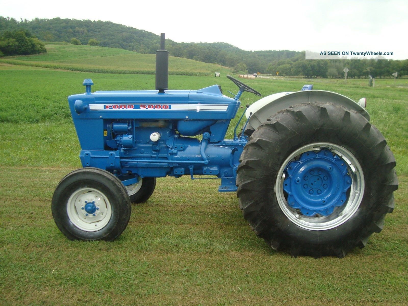 Ford+5000+Tractor+Fenders Ford 5000 Diesel Tractor 69hp Tractors photo