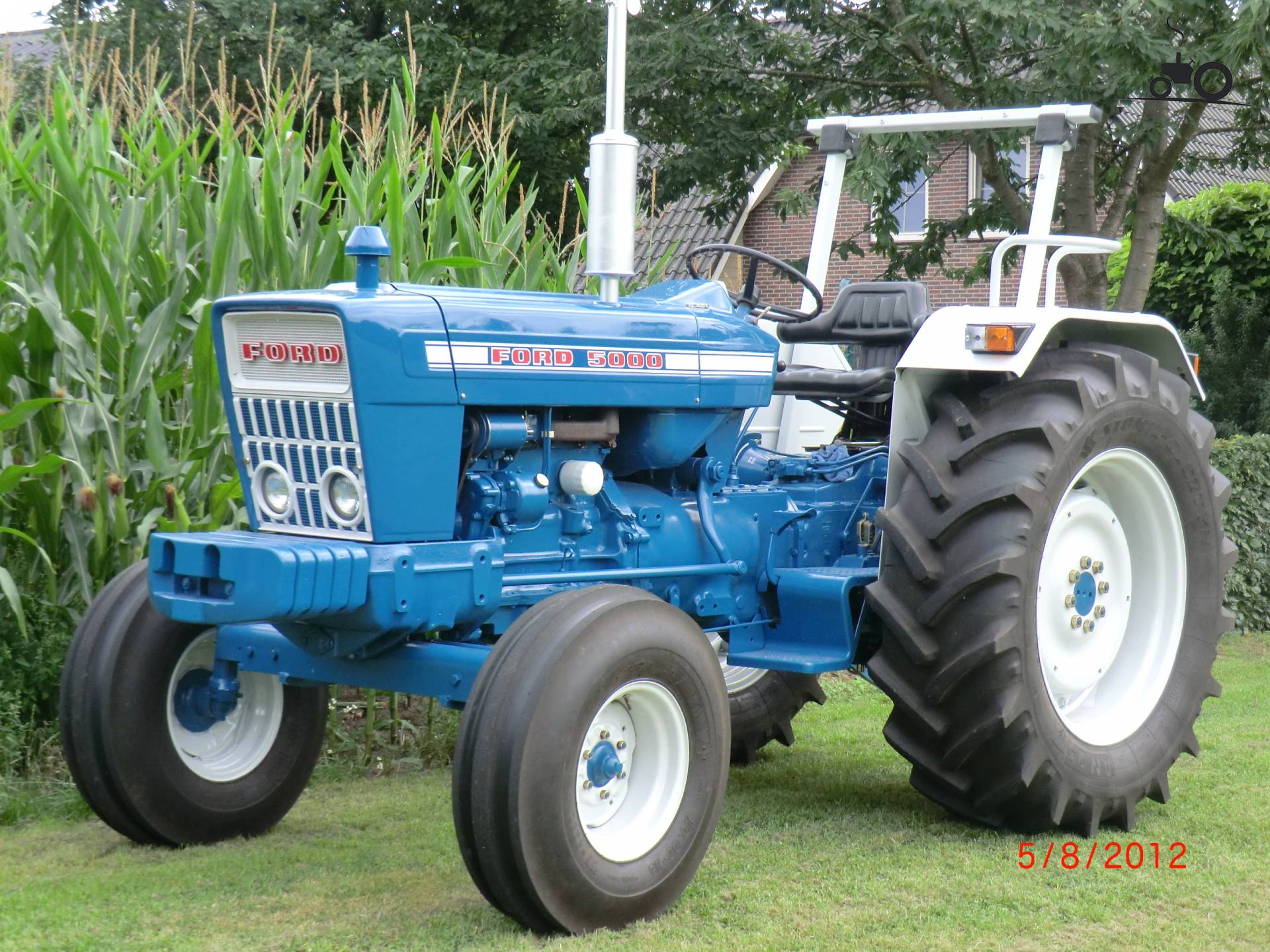 Ford 5000 And Fordson Pictures to pin on Pinterest