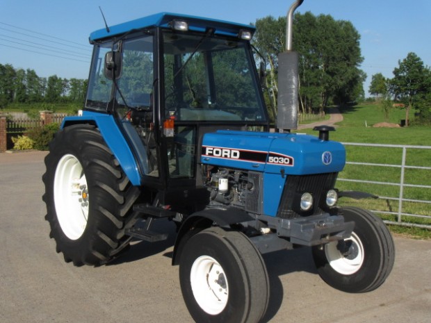Ford 5030, 1995, 2,100 hrs | Parris Tractors Ltd