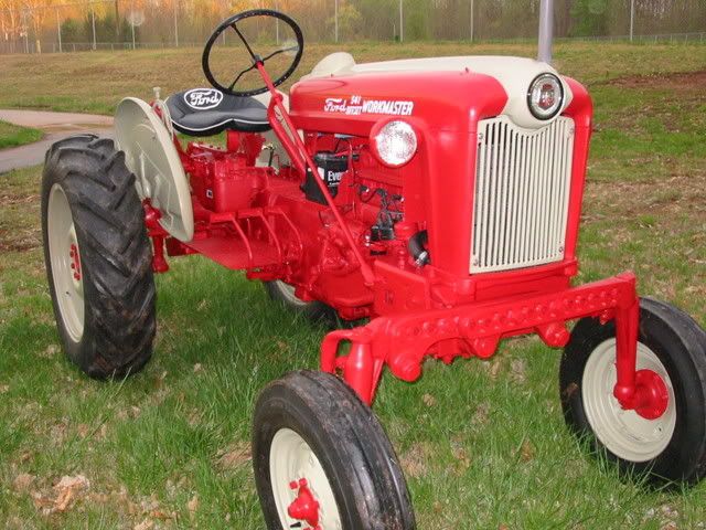 ford tractors forward ford s next clear vision tractor was the 541 ...