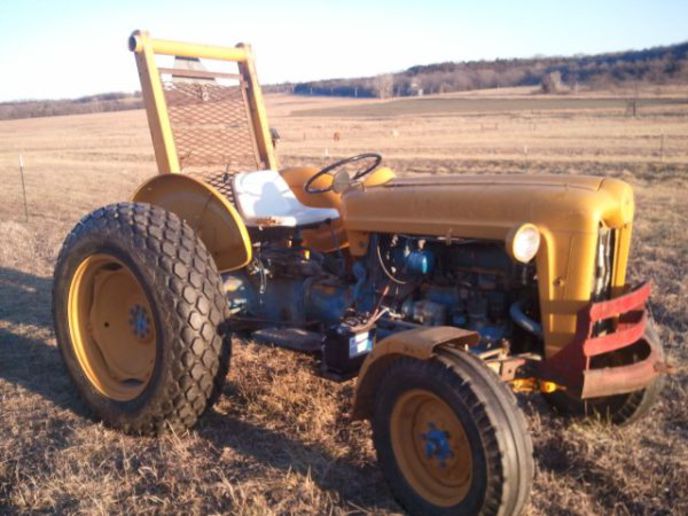Rare Ford 621 With Pto, 3PT, (2012-12-20) - Tractor Shed
