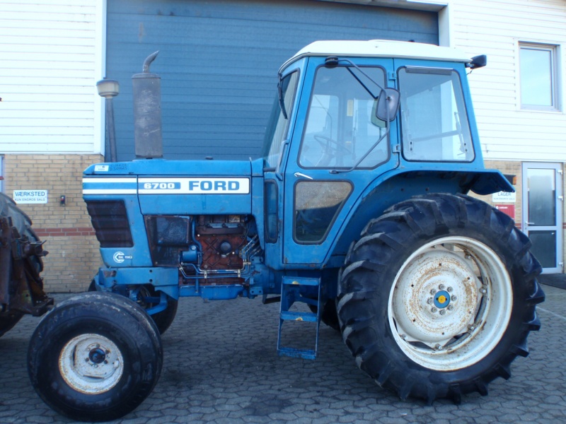 Tractor Ford 6700 - technikboerse.com