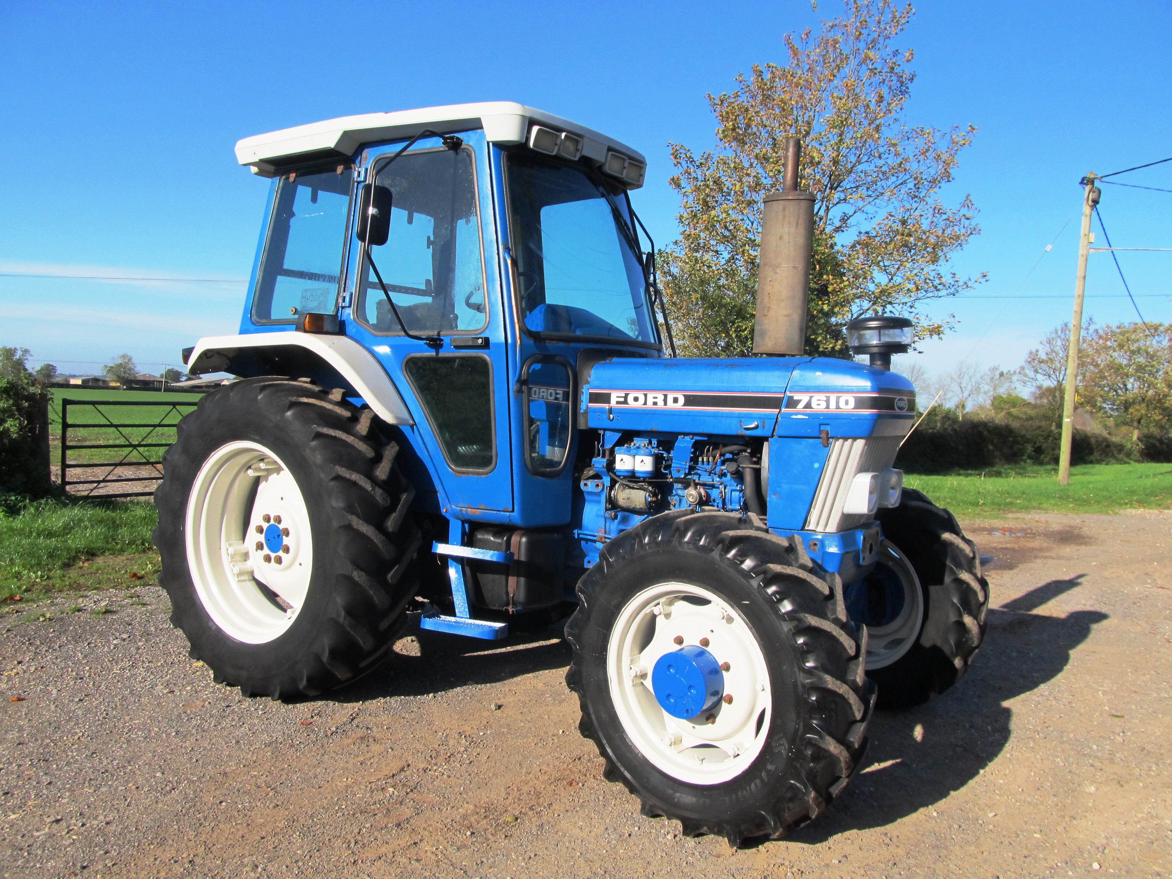 Ford 7610 4wd tractor