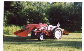 1958 Ford 821 - TractorShed.com
