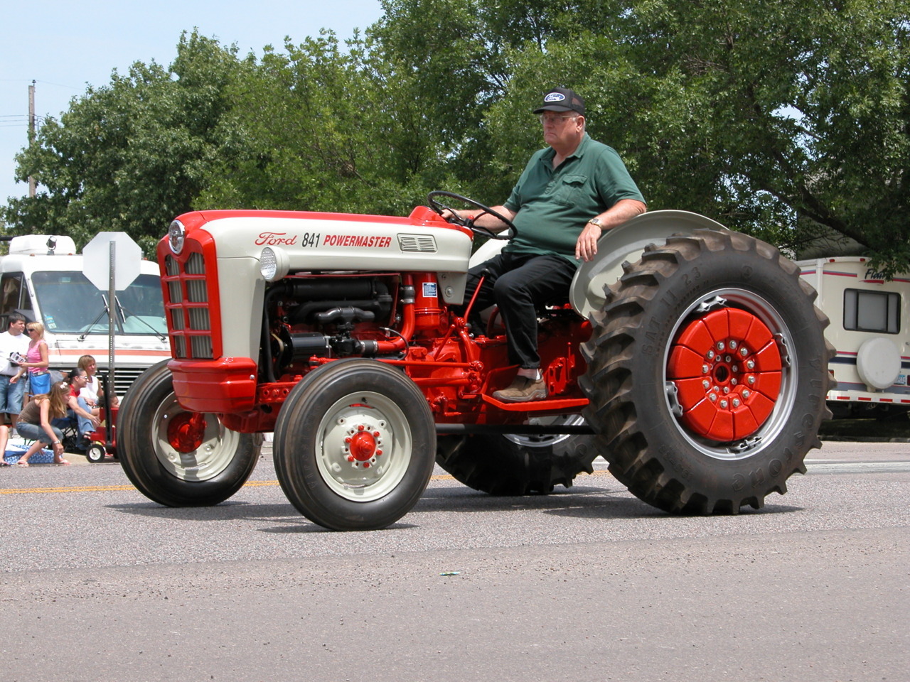 Ford 841 tractor in the Belle Plaine, MN BBQ... - Minnesota River ...