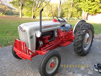 1958 Ford 851 - TractorShed.com