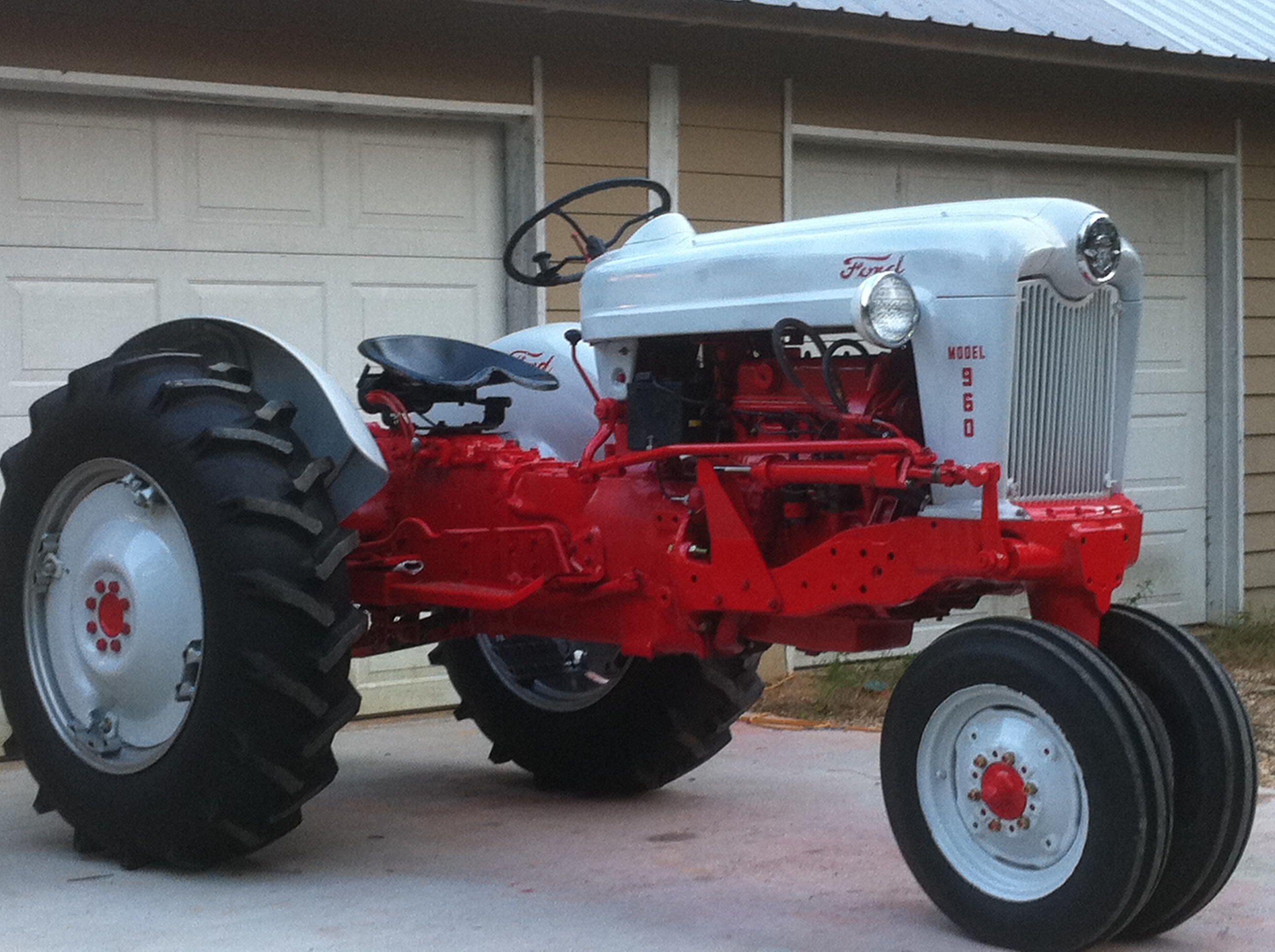 Tractor Story – Ford 960 – Antique Tractor Blog