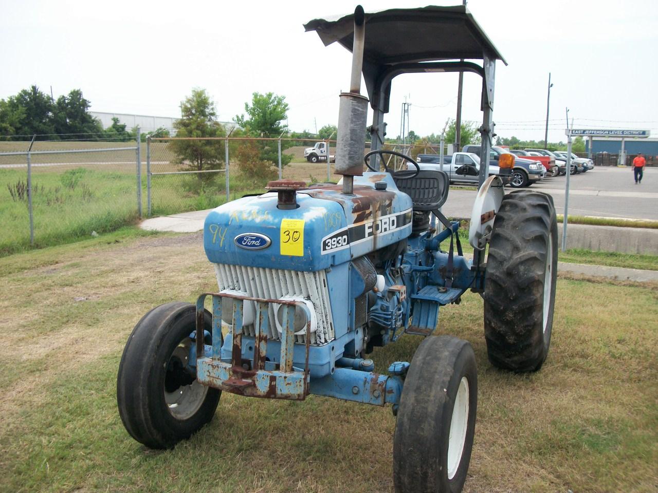1994 Ford New Holland 3930 Tractor
