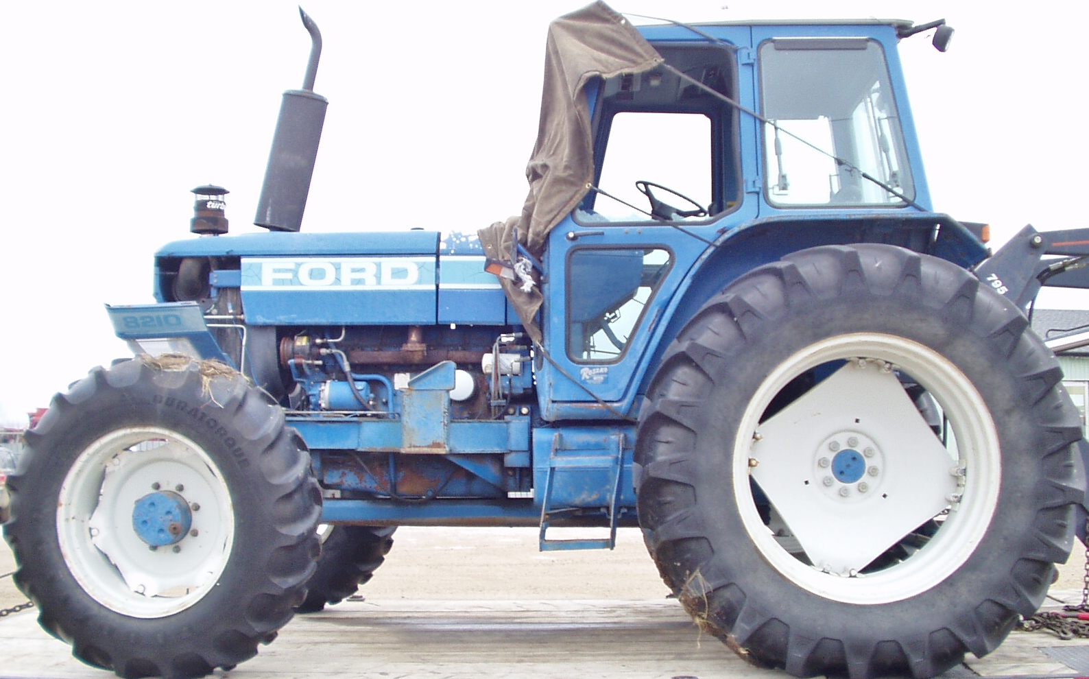 8210 Ford Tractor