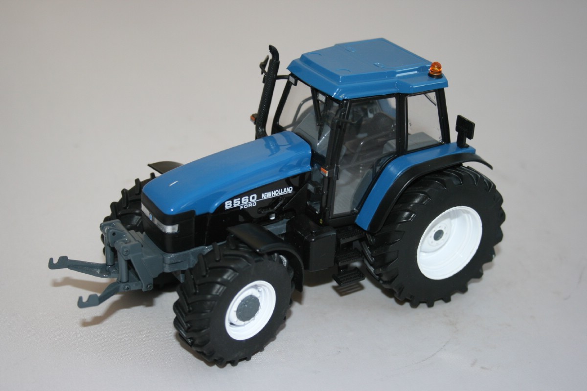 ... Home: Farm Models » Ford Fordson & NH Tractors » New Holland 8560