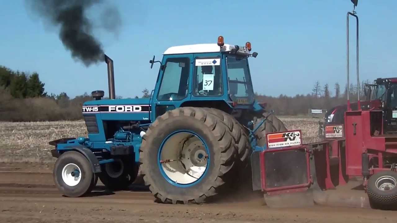 Ford TW 10 - YouTube