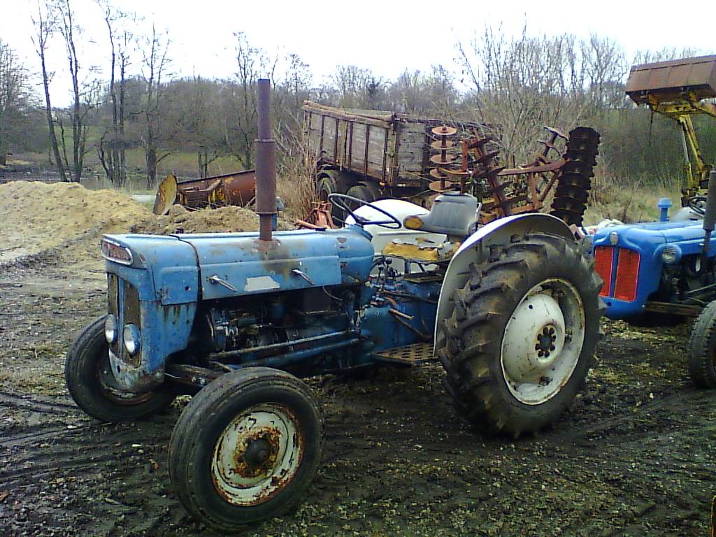 Used Fordson Super Dexta tractors Year: 1962 Price: $1,909 for sale ...