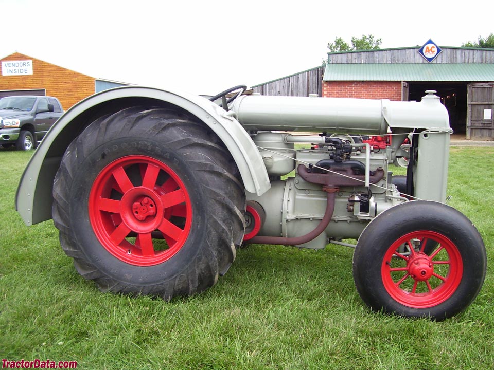 TractorData.com Fordson Fordson F tractor photos information