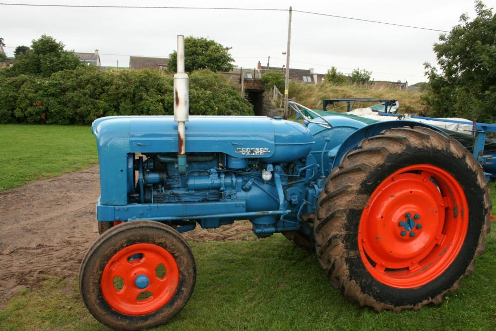 Archive: Fordson dexta tractor Vryheid • olx.co.za