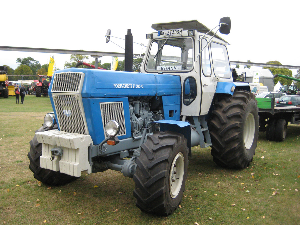 1978 Universaltraktor Fortschritt ZT 303-C von VEB Traktor… | Flickr