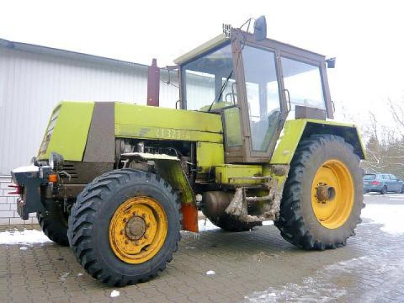 MDW-Fortschritt ZT 323 Traktor - technikboerse.com
