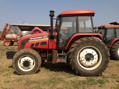 Foton 1254 Titan 4x4 Tractor | Drakensberg North | Farming Equipment ...