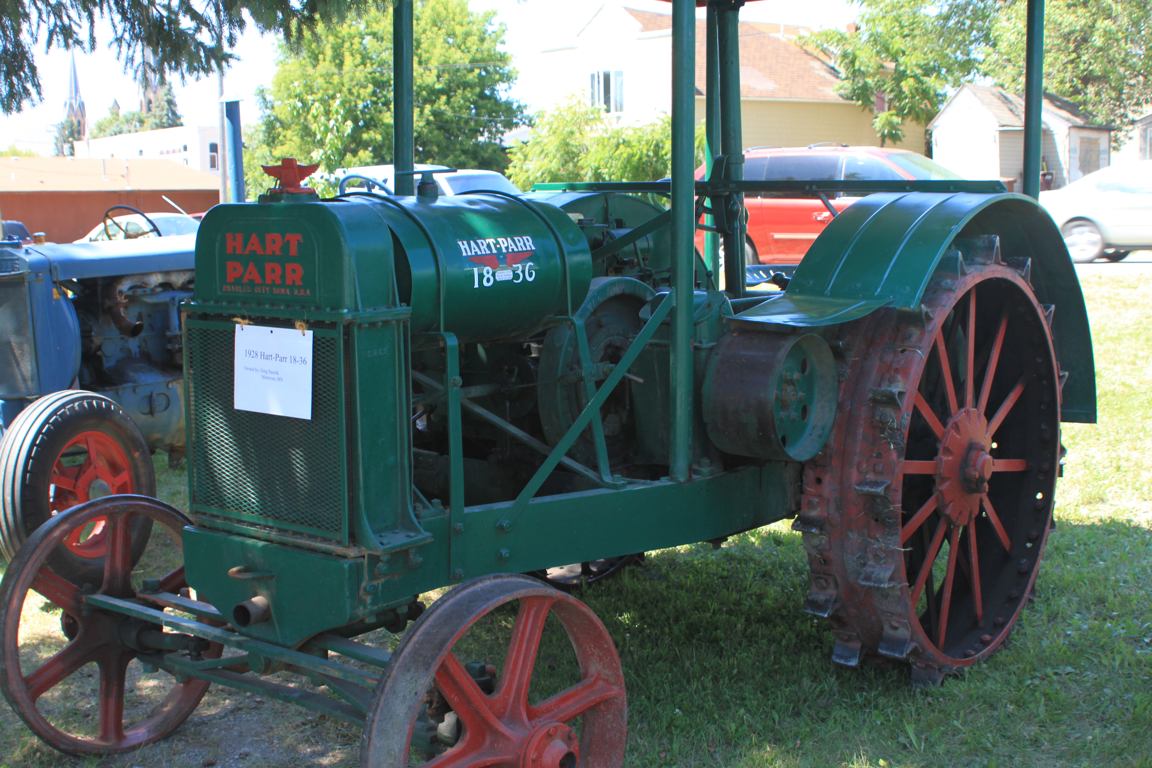 File:Hart-Parr 18-36 Tractor.jpg - Wikimedia Commons