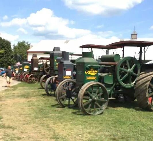 1000+ images about LOVELY OLD TRACTORS on Pinterest | Old Tractors ...
